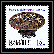 Plateau with Central Leg